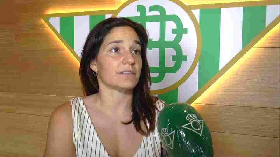 Ana Romero 'Willy': "Jenna es una jugadora rápida, física y con buen desplazamiento de balón"