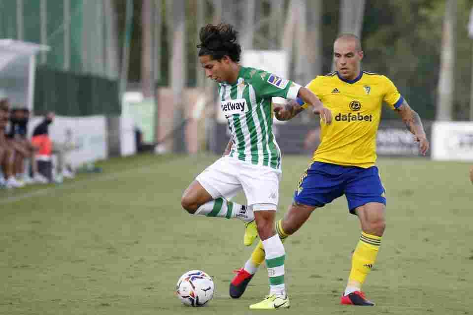 CRÓNICA | El Real Betis arranca la pretemporada con victoria (1-0)