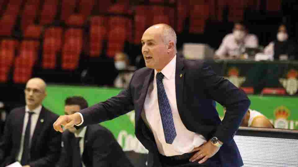 Curro Segura: "Tengo que felicitar al equipo por el esfuerzo que hicieron"