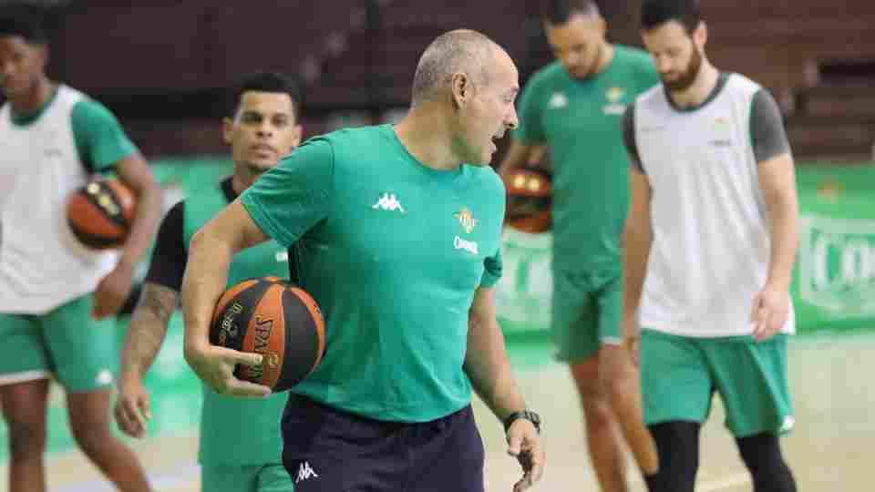 Curro Segura: "Es muy importante que nuestros jugadores impongan el ritmo de partido"