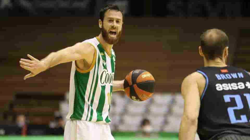 Pablo Almazán: "El equipo está unido y debemos seguir peleando"