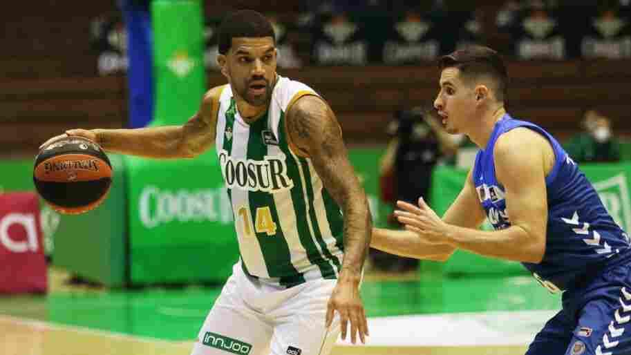 CRÓNICA | El Coosur Real Betis logra una trabajada victoria ante Gipuzkoa Basket (74-62)