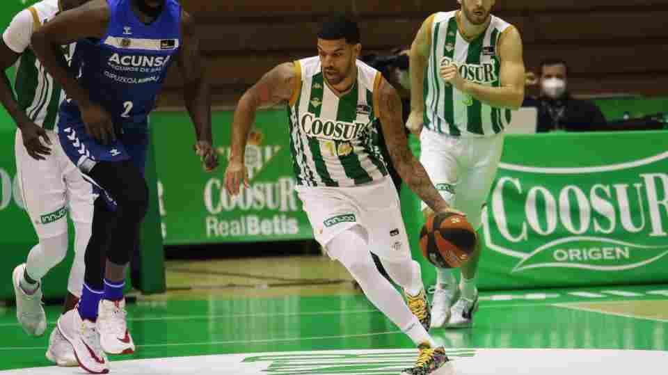 James Feldeine: "Estamos felices por la victoria, fue un partido muy difícil"