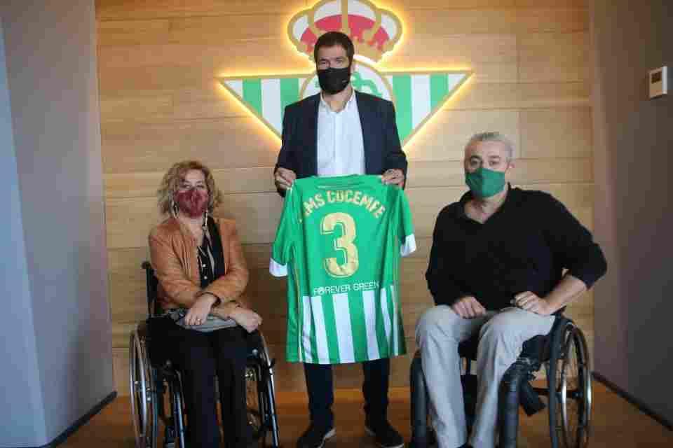 El Real Betis Balompié firma un convenio de colaboración con COCEMFE Sevilla