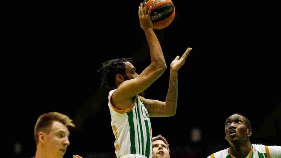 CRÓNICA | El Coosur Real Betis cae en San Pablo ante Bilbao Basket (89-96)