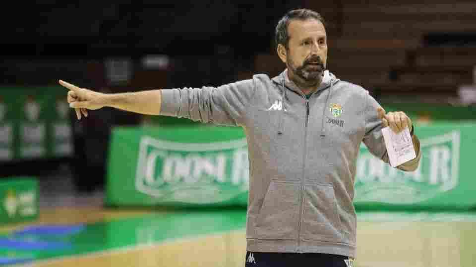 Joan Plaza: "Debemos recuperar esos momentos en los que el equipo ha sido competitivo hasta el final"