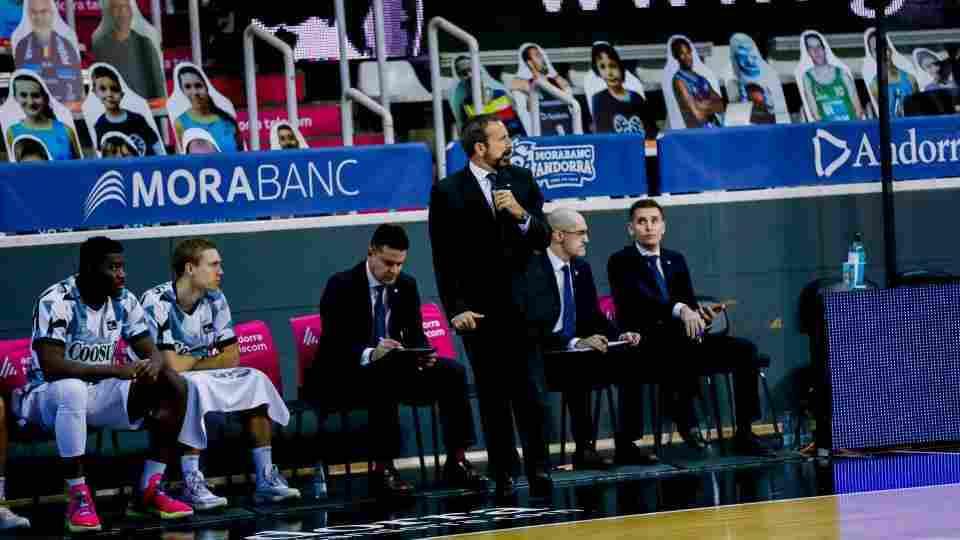 Joan Plaza: "No hay nada que criticar a la actitud de los jugadores, pero no hemos optimizado el esfuerzo"