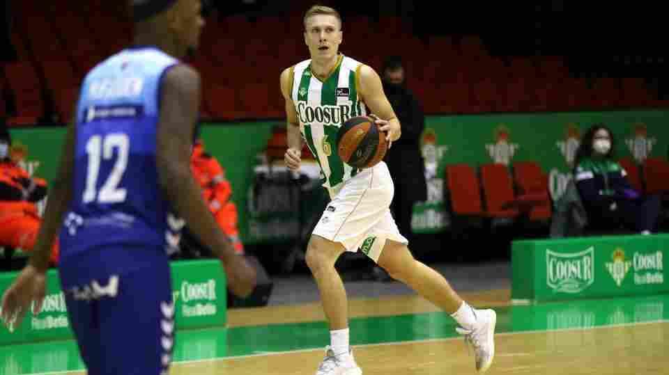Tobias Borg: "Hemos levantado el partido en la segunda parte, pero no ha sido suficiente"