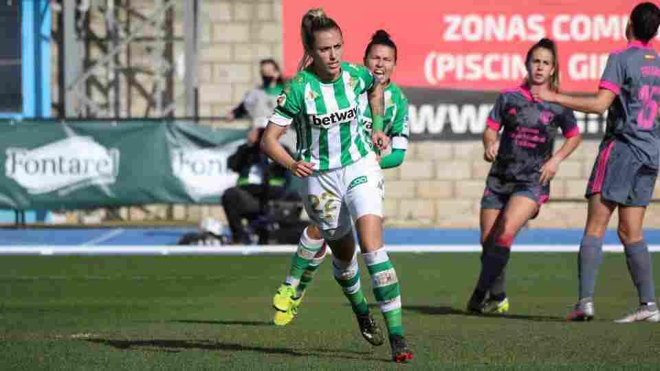 Ángela Sosa: "Hemos pecado de falta de madurez"