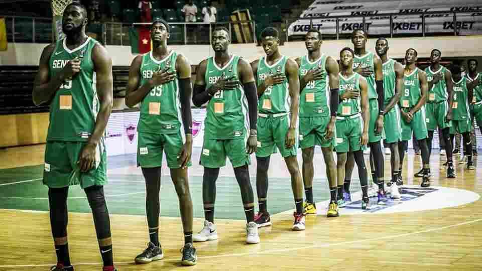 Mike Torres y Youssou Ndoye finalizan las 'ventanas' con éxito en sus selecciones