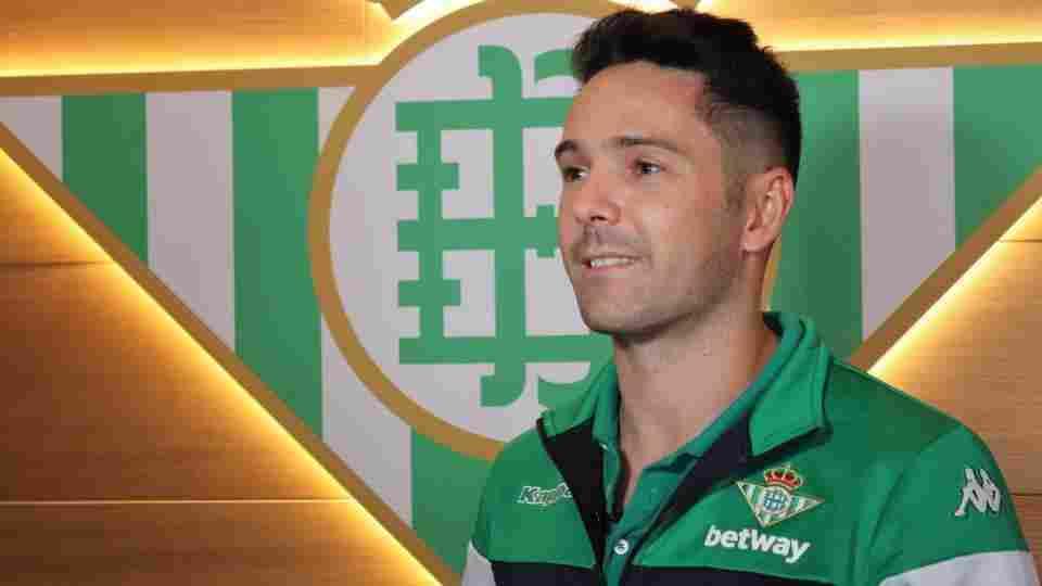 Cidao: "Estoy muy orgulloso de poder seguir defendiendo otro año más la camiseta del Betis"
