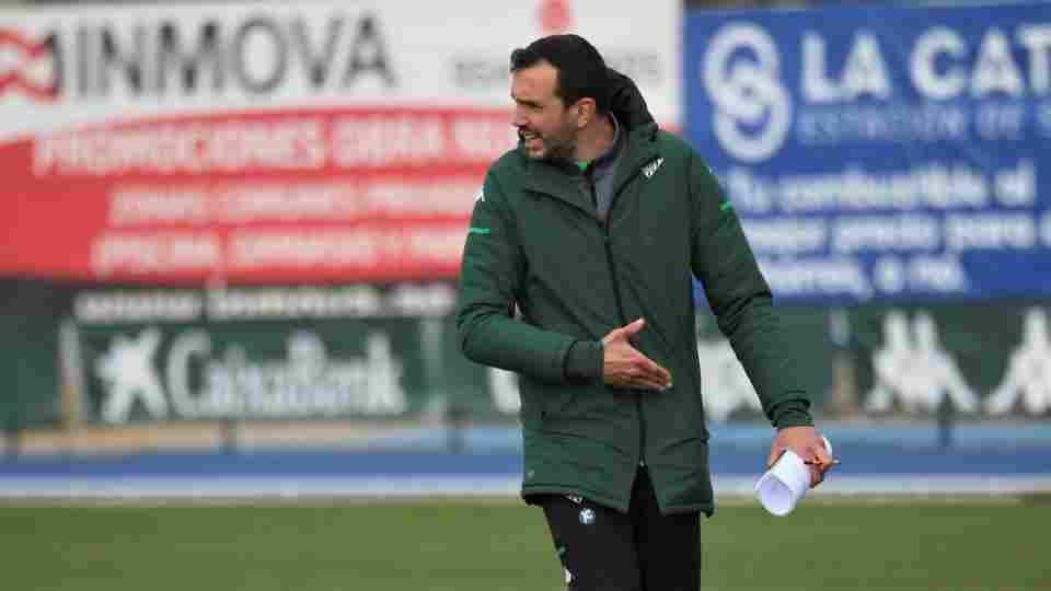 Amorós: "El equipo está bien moralmente y haremos todo lo posible por conseguir los tres puntos"
