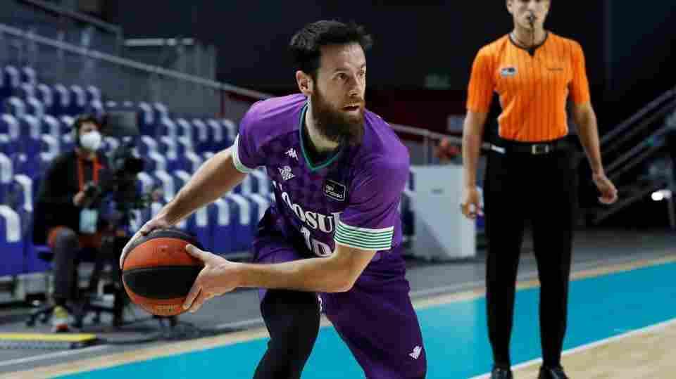 Pablo Almazán: "La actitud y esfuerzo de la primera parte es la que debemos mantener para conseguir el objetivo"
