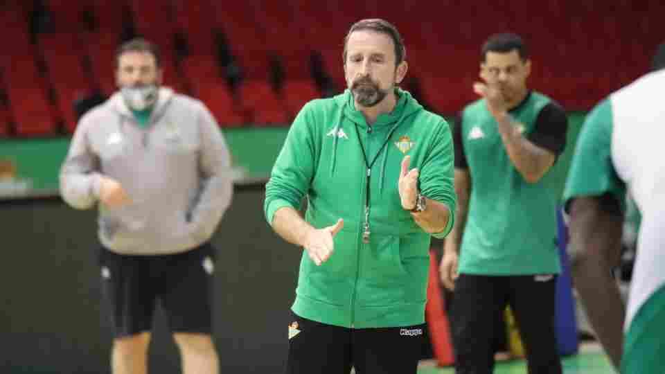 Joan Plaza: "Tenemos que merecernos la victoria desde el salto inicial"