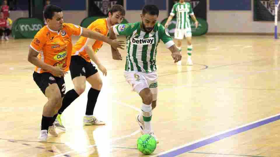CRÓNICA | Una reacción tardía que cuesta cara (2-3)