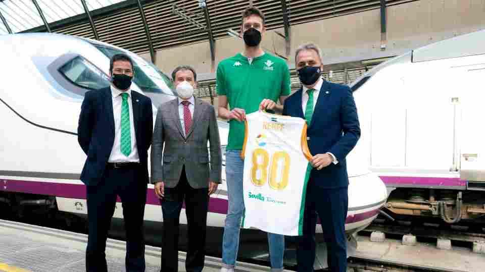 Renfe se convierte en ‘el Transporte Oficial’ del Coosur Real Betis