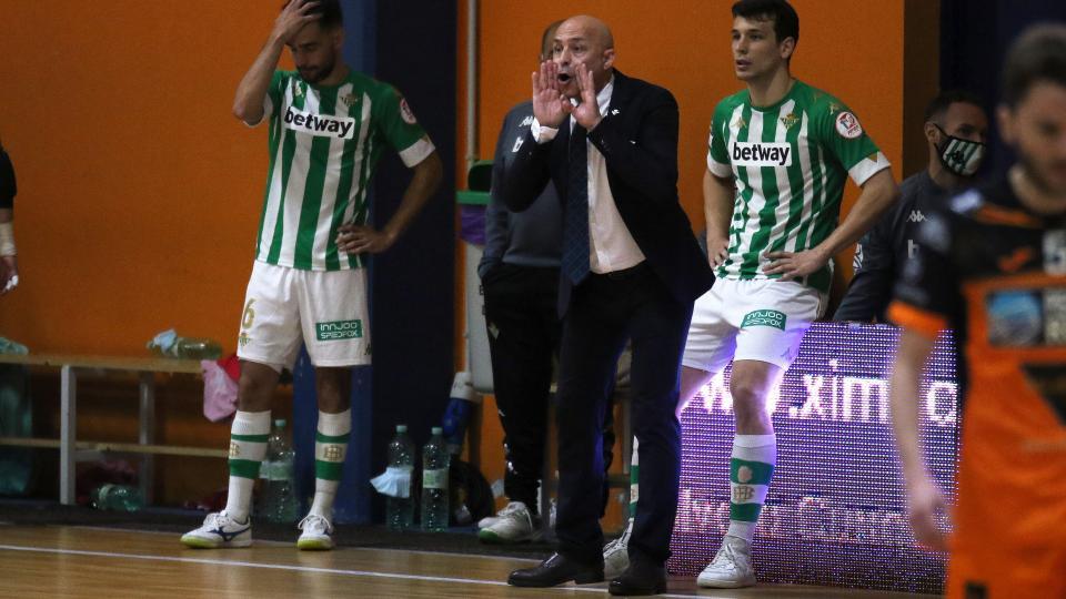 Juanito: "El equipo genera y ataca, pero nos falta materializar"