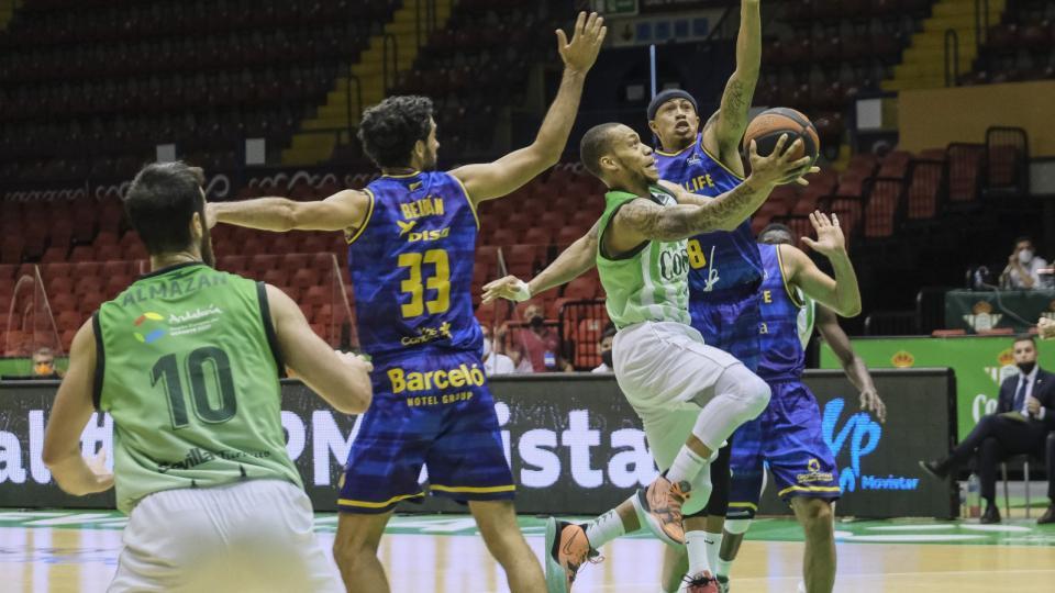 CRÓNICA | Derrota ante el Herbalife Gran Canaria en un equilibrado encuentro para cerrar el curso (69-74)