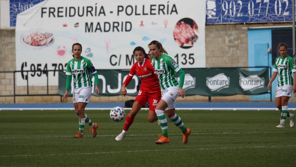 Ángela Sosa: "Los derbis son partidos únicos"