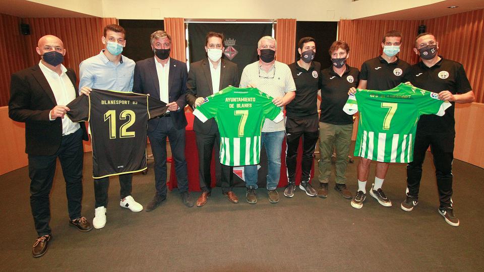 El Real Betis Futsal firma un convenio de colaboración con el Club de Fútbol Sala Blanesport y el Ayuntamiento de Blanes