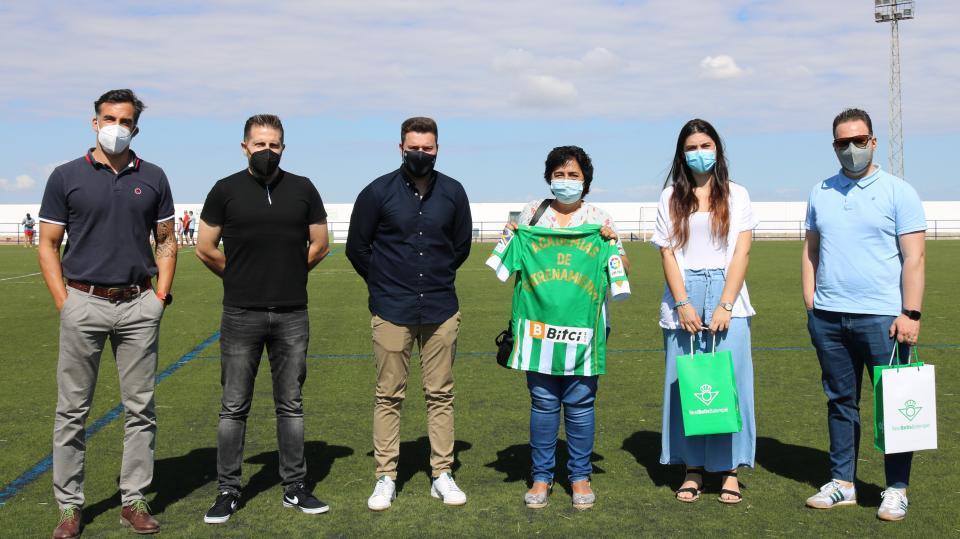 Presentación oficial de la Academia de Entrenamiento de la Escuela Betis en La Luisiana