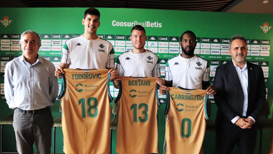 El Coosur Real Betis presenta a Marko Todorovic, Dairis Bertans y Khadeen Carrington