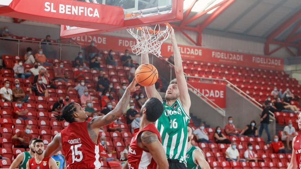 CRÓNICA | Estreno victorioso y buenos detalles del Coosur Real Betis en Lisboa (71-74)
