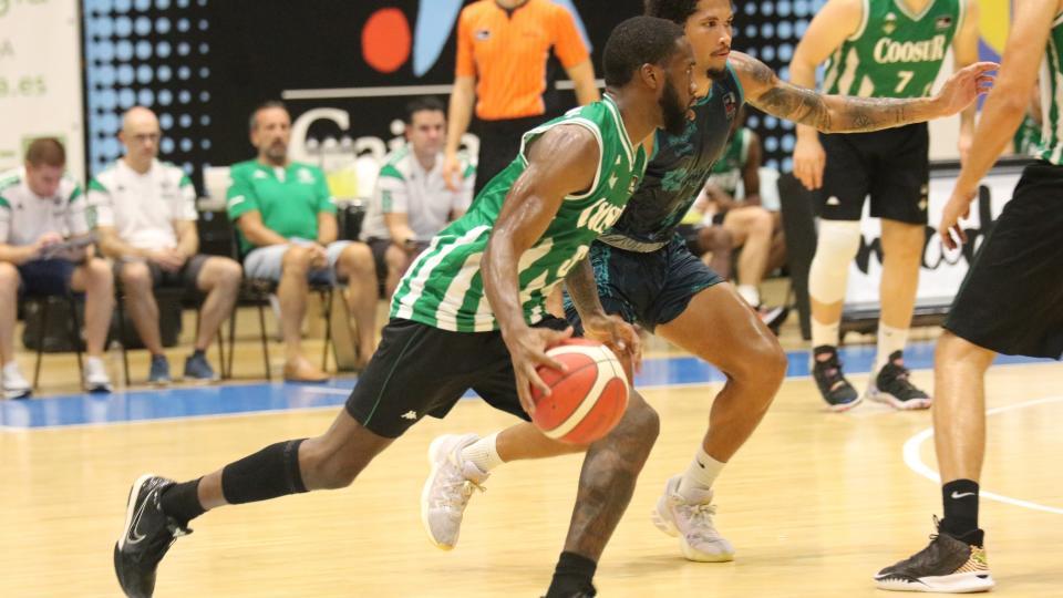 CRÓNICA |Victoria del Coosur Real Betis ante un luchador Hestia Menorca (75-92)