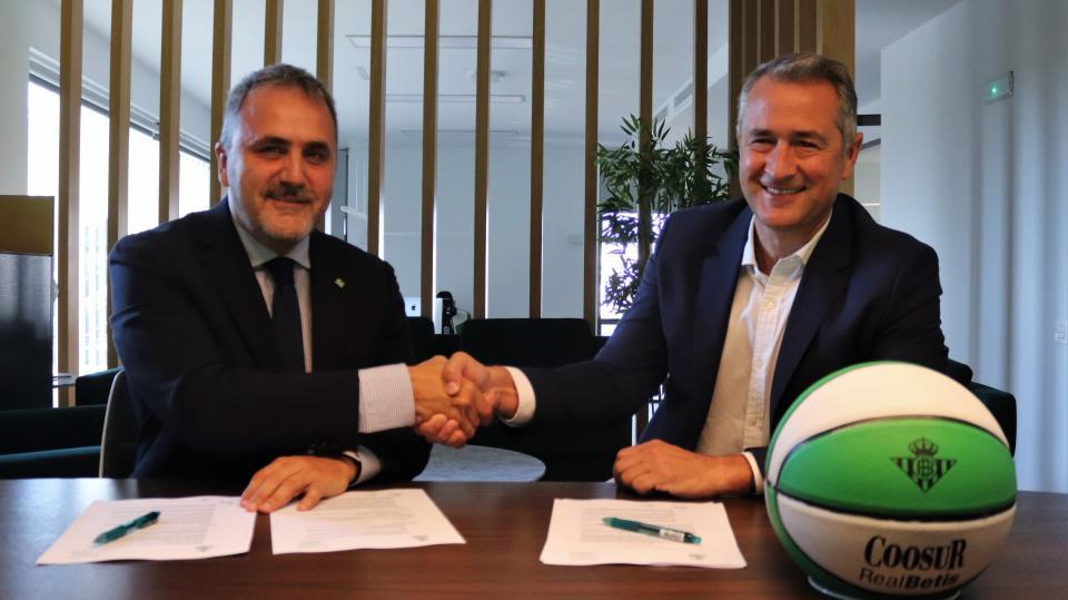 El Coosur Real Betis y el CB Morón firman un convenio de colaboración para la cesión de jóvenes jugadores de la cantera verdiblanca