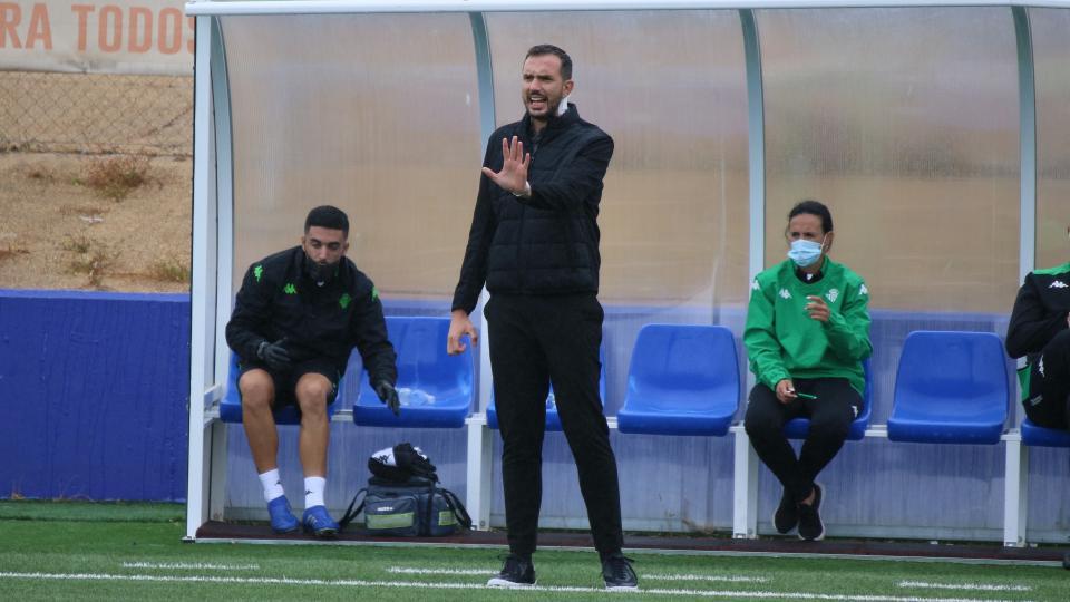 Amorós: "Esta victoria es muy importante para el equipo después de una difícil semana"