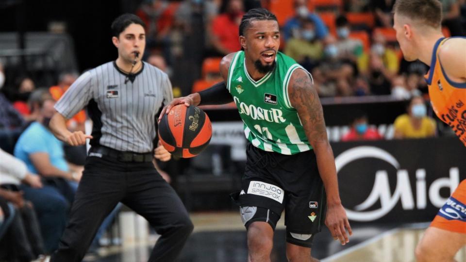CRÓNICA | Paso adelante y victoria de oro en La Fonteta (81-84)