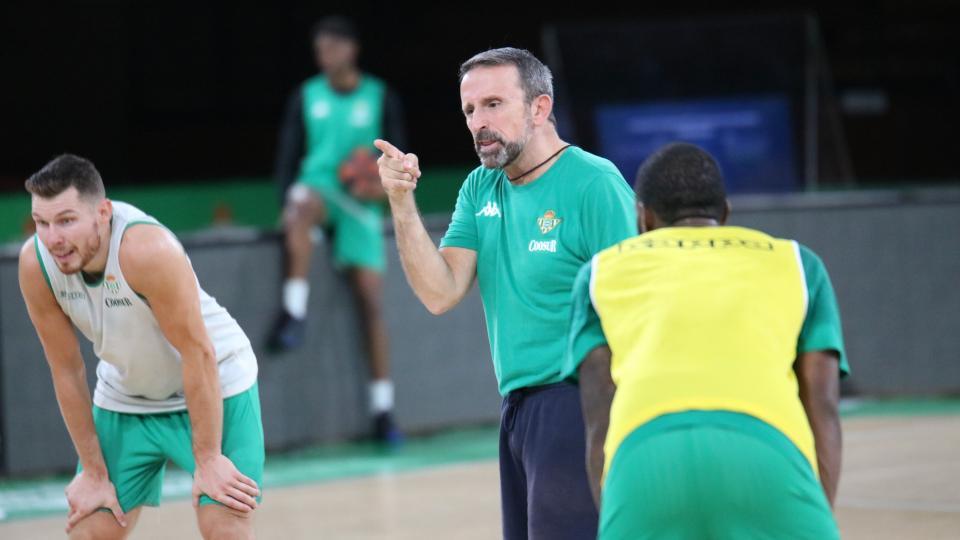 Joan Plaza: "Hemos de ser mentalmente fuertes para ir a competir y ganar"