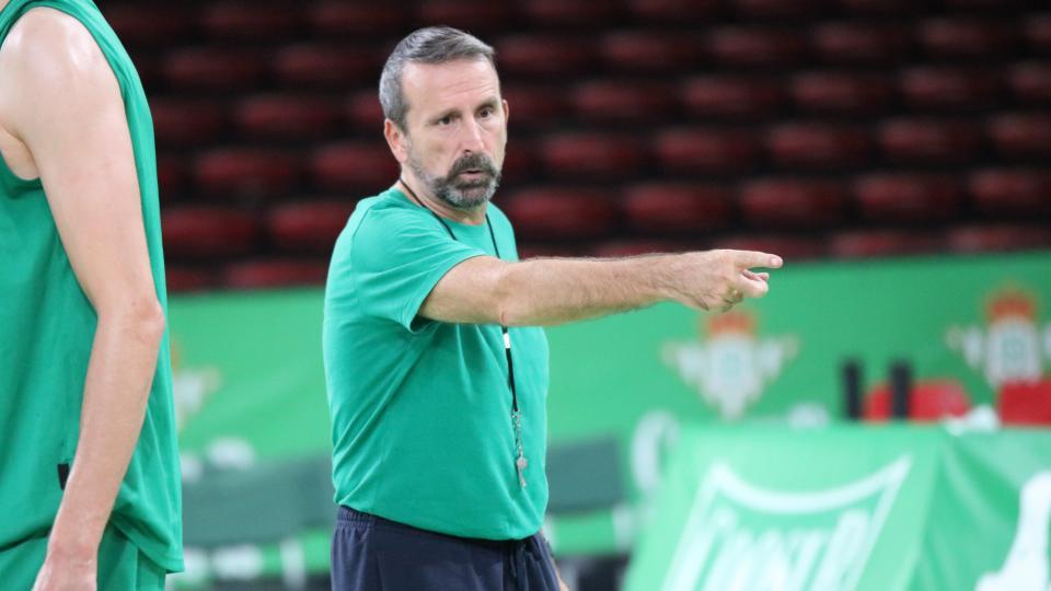 Joan Plaza: "Hemos de jugar sin dejarnos nada en la cesta para poder estar orgullosos"