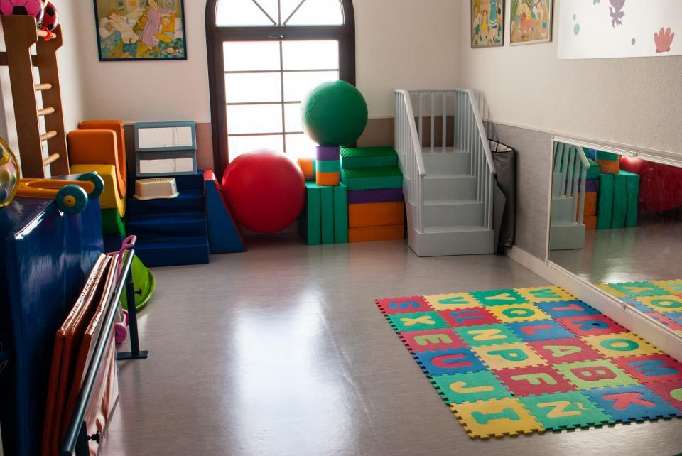 El Real Betis creará una sala multisensorial en el Centro de Estimulación Precoz de la Hermandad del Buen Fin