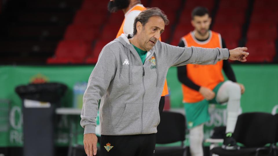 Luis Casimiro: "Debemos controlar el partido y las emociones"