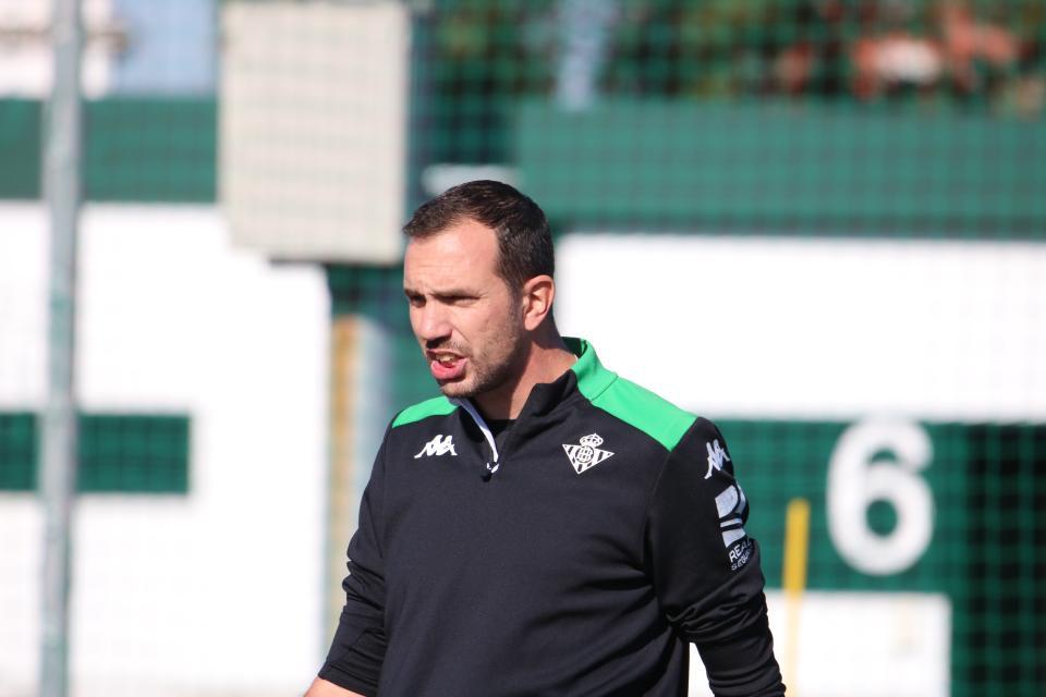 Amorós: "El Levante será un rival muy duro al que tenemos que hacer frente"