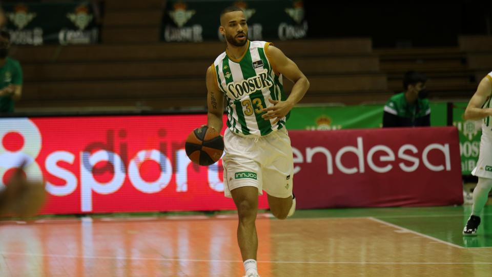 Mike Torres regresa al Coosur Real Betis tras su cesión en el Capitanes de Ciudad de México