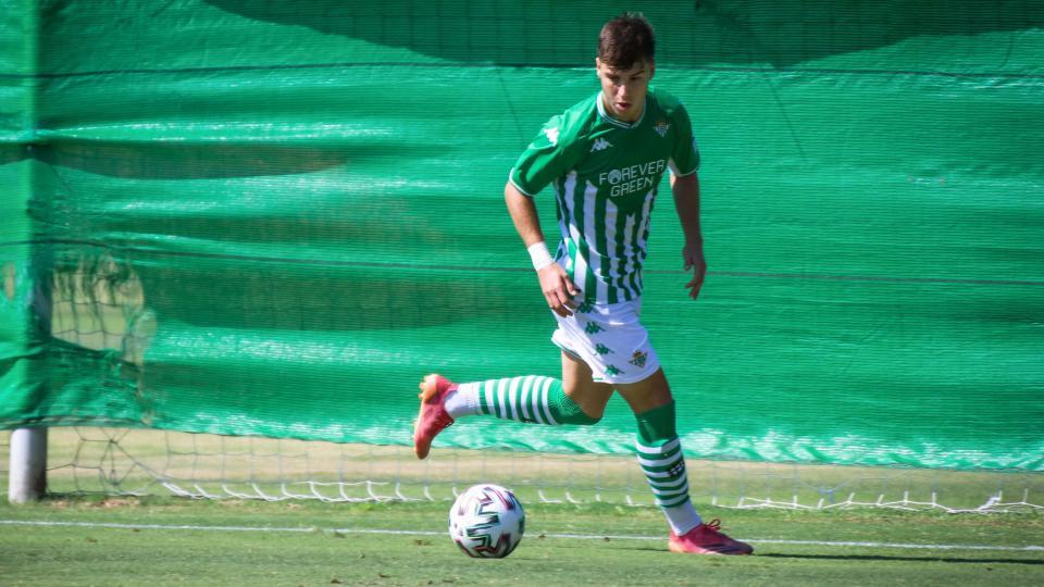 Álvaro Martínez vuelve al Betis Deportivo tras su cesión al Lleida Esportiu