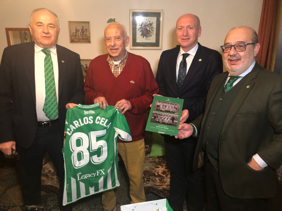 Homenaje del Real Betis a Carlos Cela