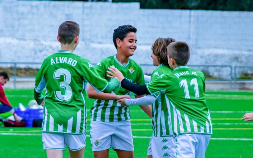 El Real Betis Balompié lanza el proyecto deportivo 'Betis Academy On Tour'