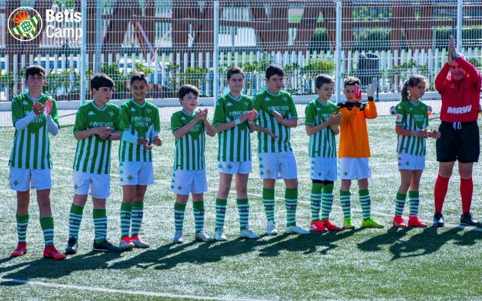 Islandia, primera sede del proyecto deportivo internacional 'Betis Academy On Tour'