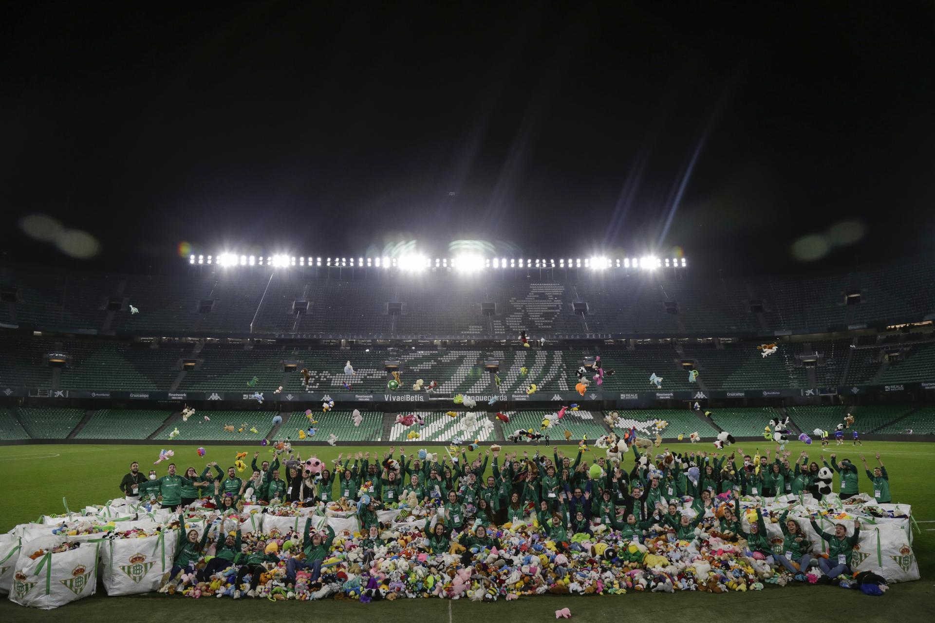 Información relativa a la lluvia de peluches en el partido contra el Athletic Club