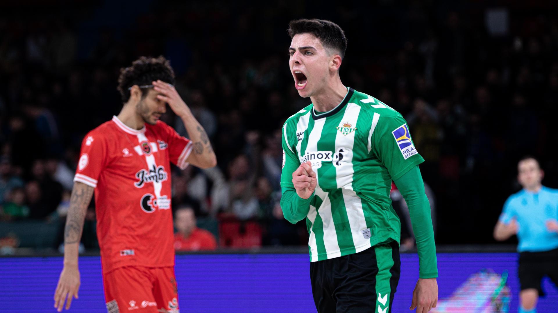 CRÓNICA | Lección de fe para un trabajado punto ante el Jimbee Cartagena (3-3)