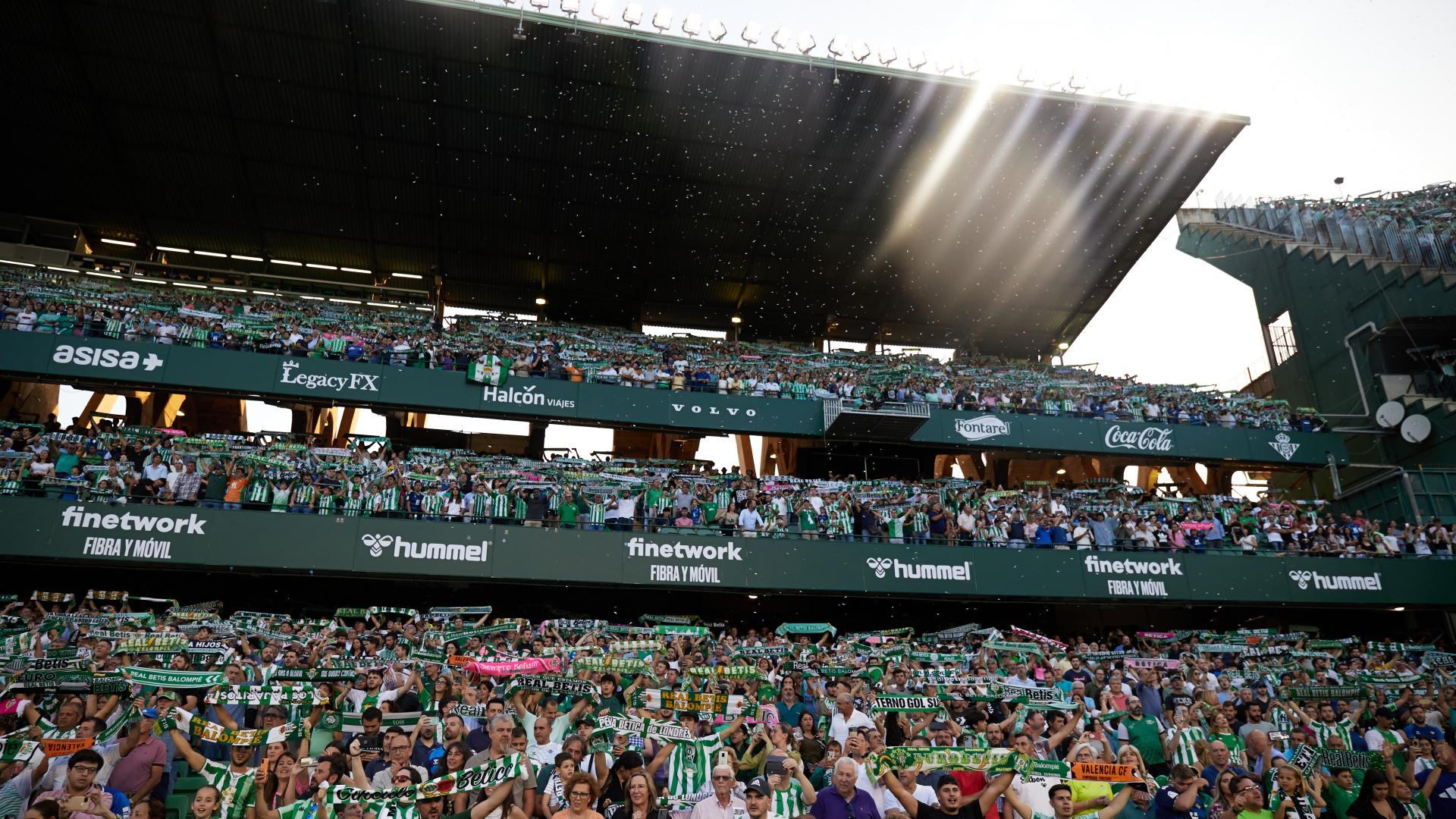 El Real Betis cierra el plazo de renovaciones con 48.443 abonados y 70.500 socios