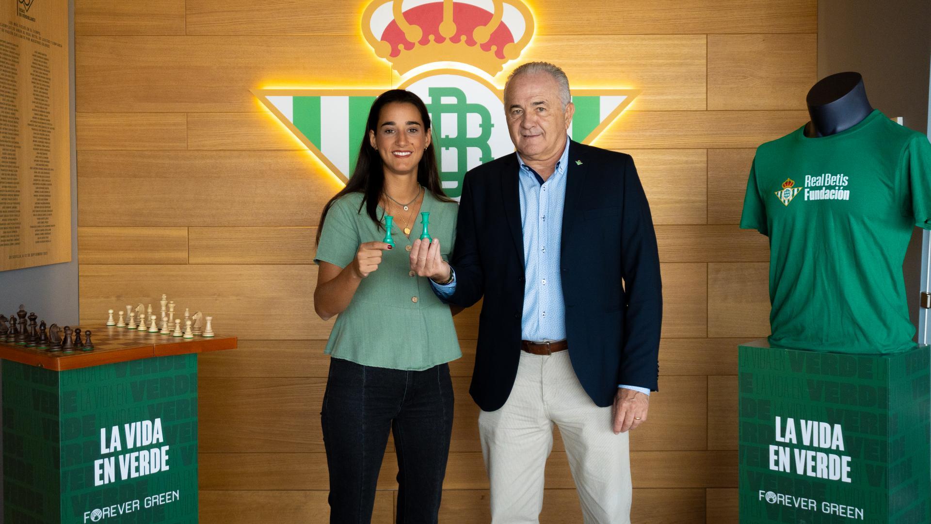 El colegio internacional Yago School se suma a la Escuela de Ajedrez del Real Betis 