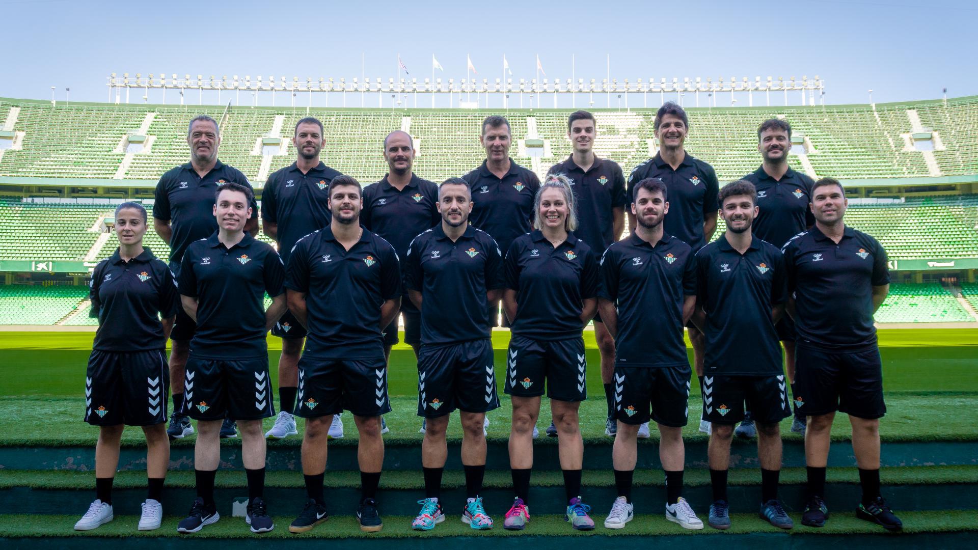 El Real Betis Balompié presenta a los técnicos de la Escuela Betis para la temporada 2023-24