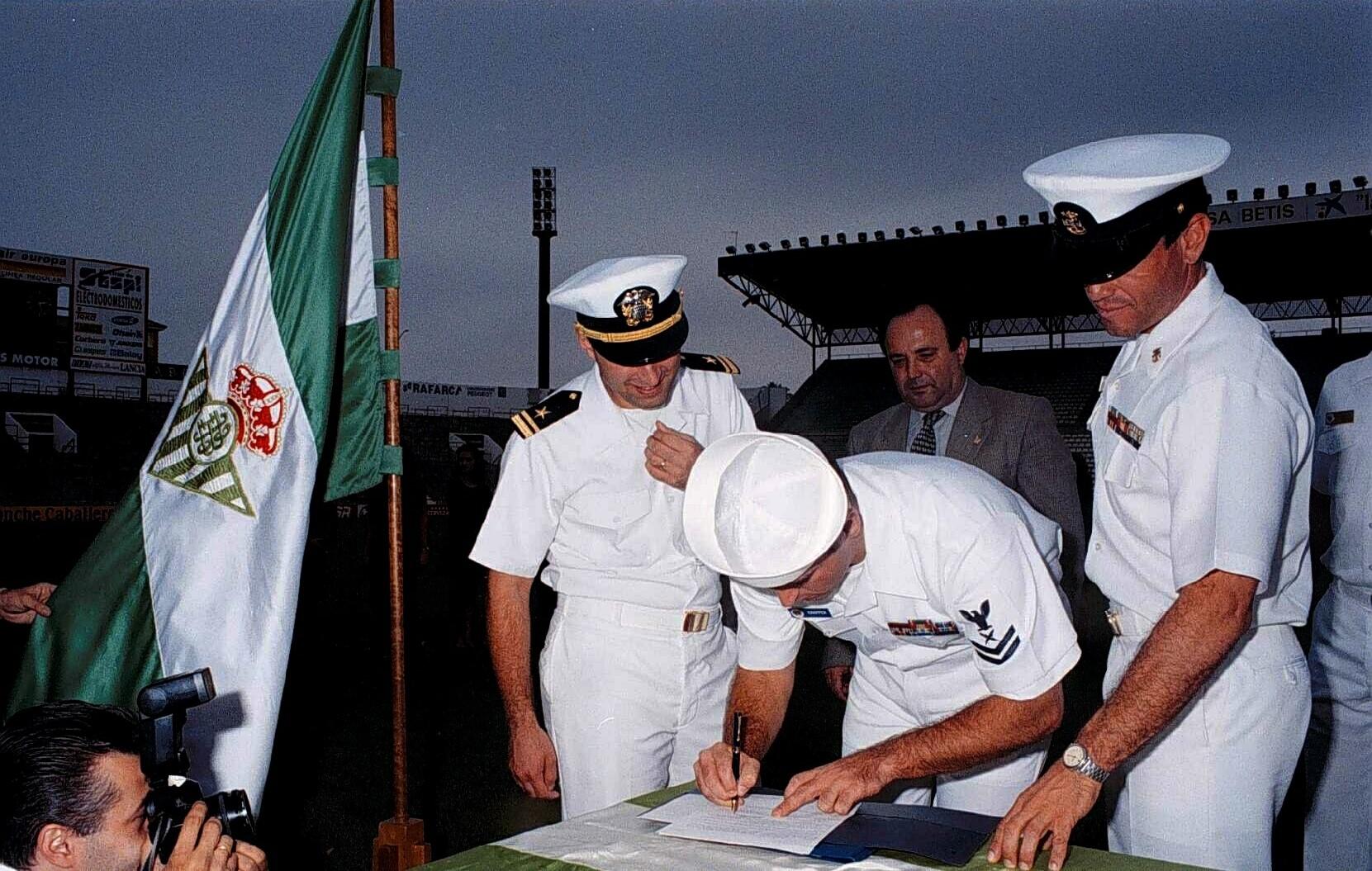 HISTORIA  | Marines en Heliópolis