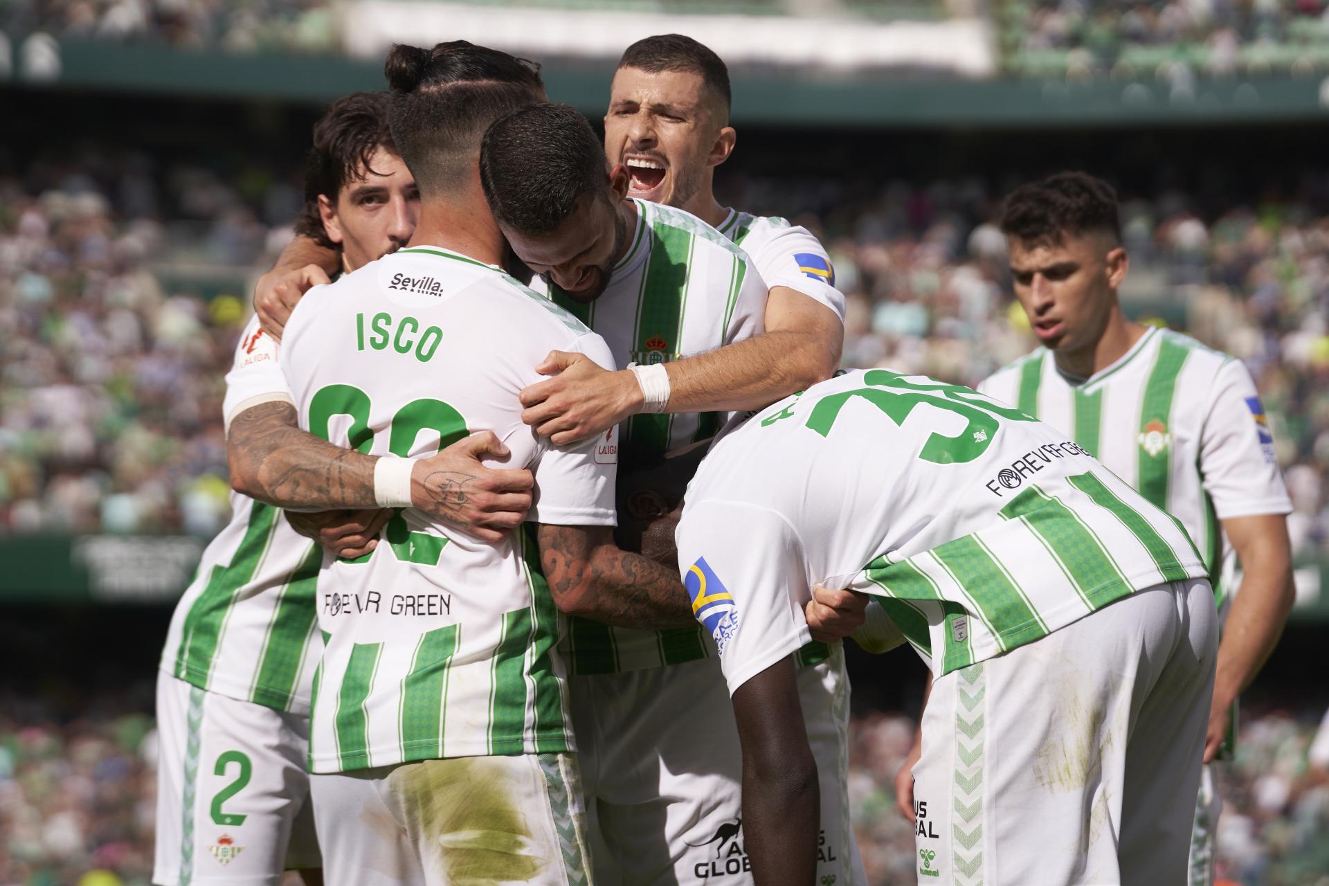 CRÓNICA | Explosión de felicidad en el último minuto (2-1)