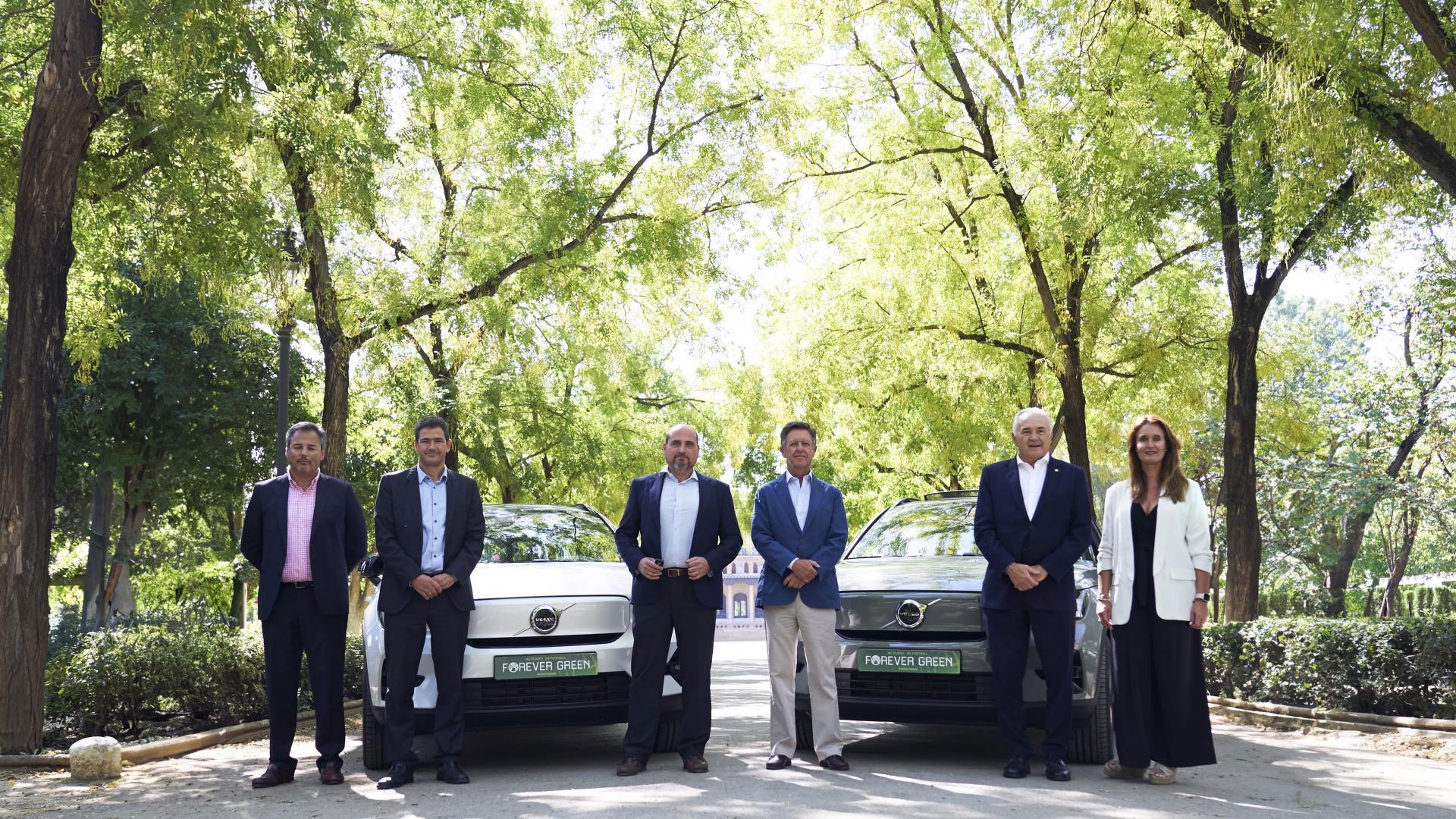 El Real Betis recibe una nueva flota de vehículos de Volvo, patrocinador oficial del Club