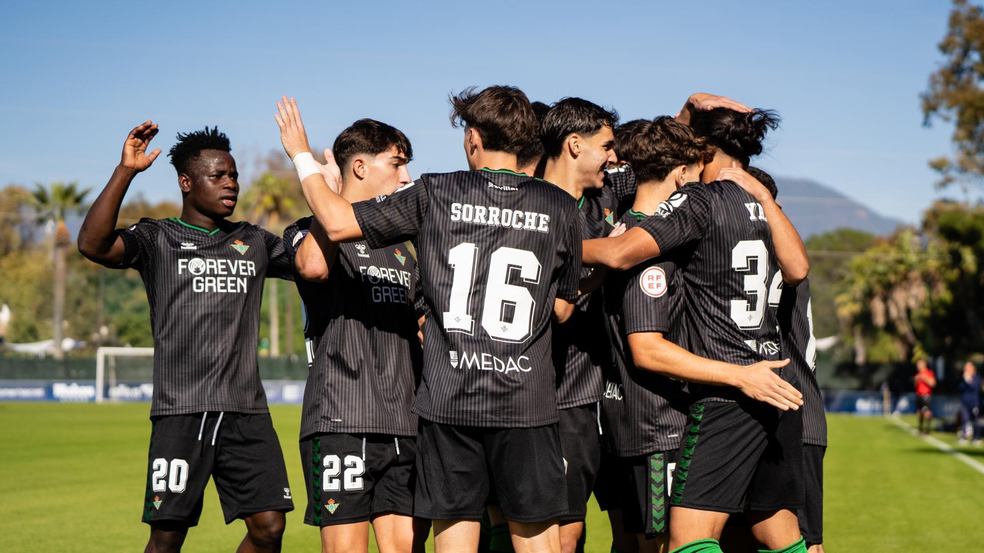 CRÓNICA | El Betis Deportivo se estrena a domicilio en Marbella (0-2)